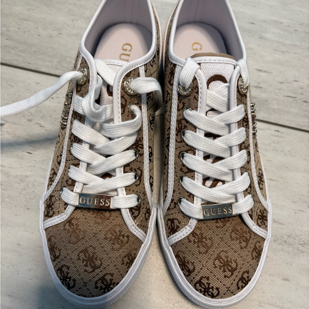 GUESS Women's Tan Logo Sneakers
